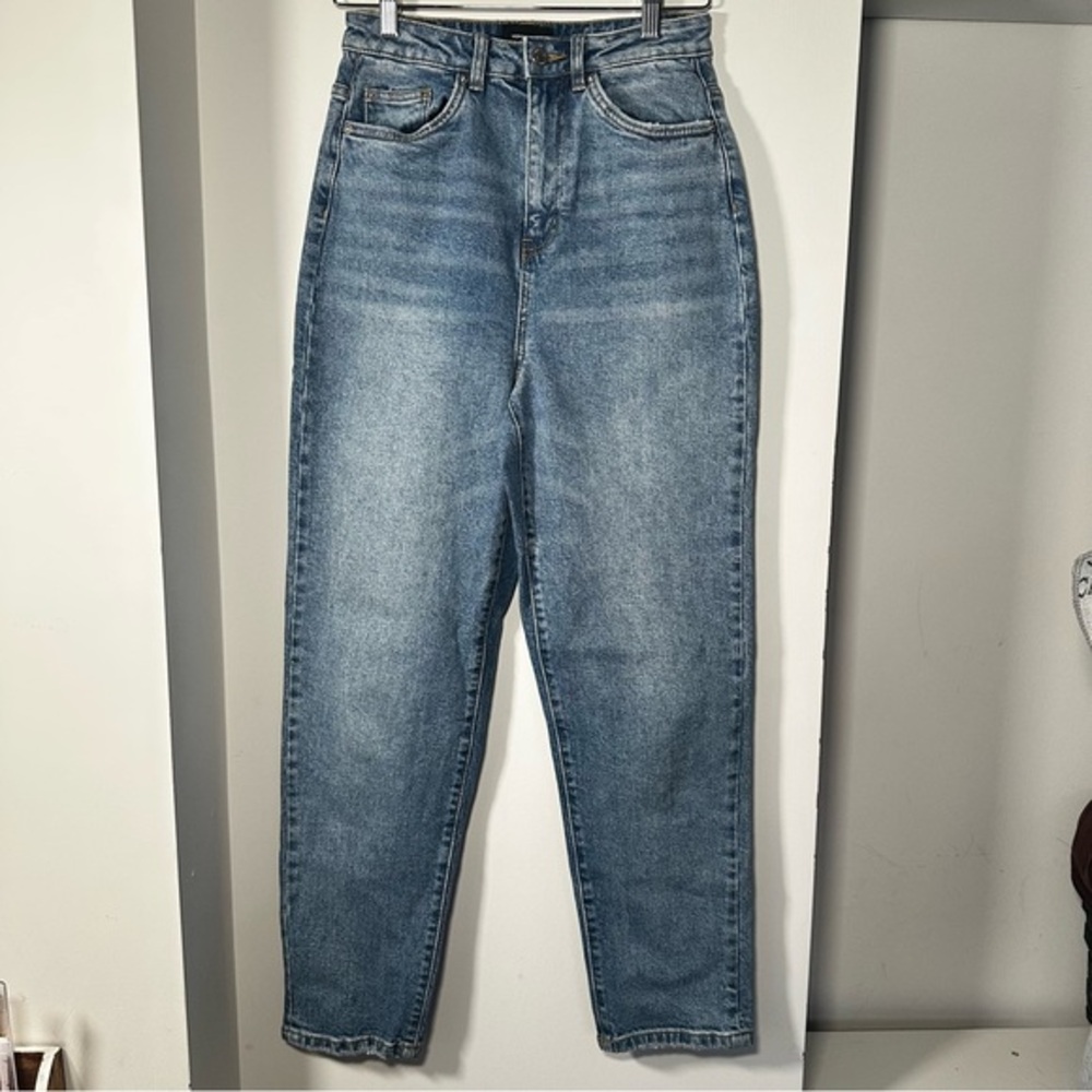 Vero Moda High Rise Mom Jeans Blue Wash Straight Leg Size US 25